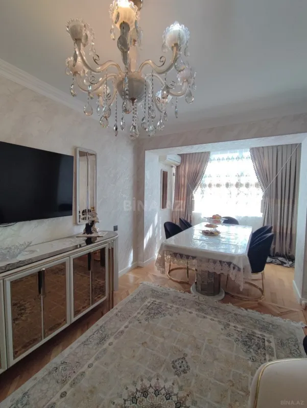 Satılır 2 otaqlı mənzil 70 m²