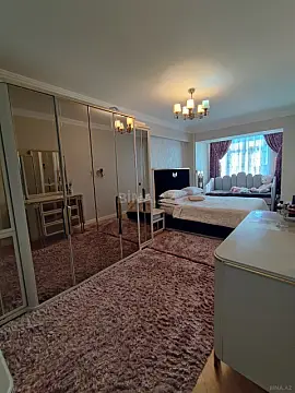 Satılır 2 otaqlı mənzil 70 m²
