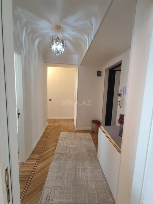 Satılır 2 otaqlı mənzil 70 m²