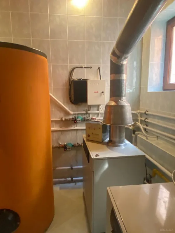 Kirayə verilir 7 otaqlı həyət evi 550 m²