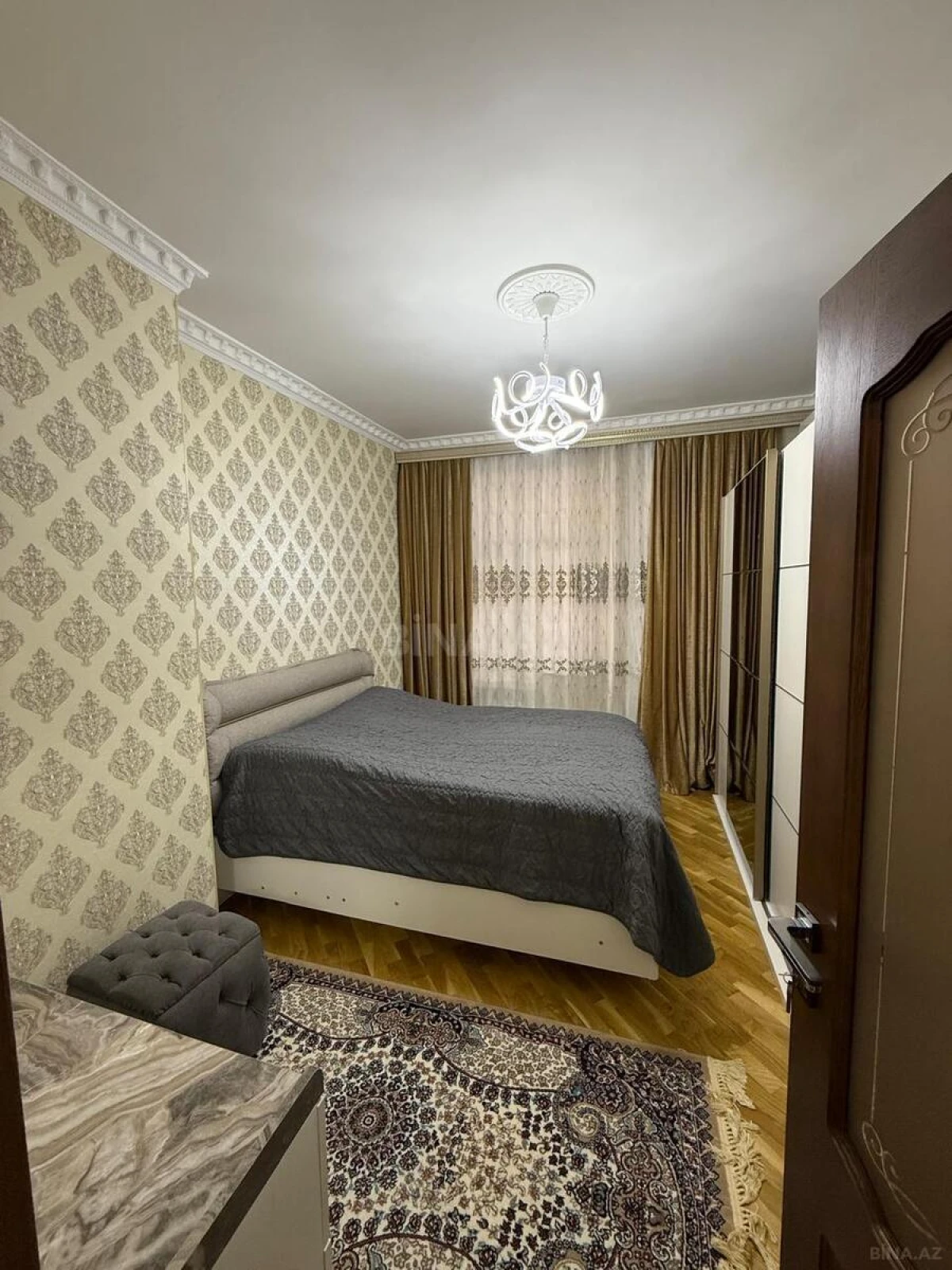 Satılır 2 otaqlı mənzil 71 m²