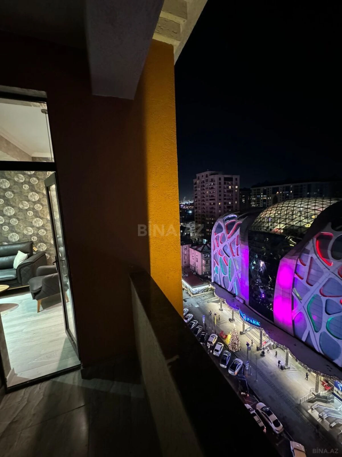 Kirayə verilir 2 otaqlı mənzil 85 m²