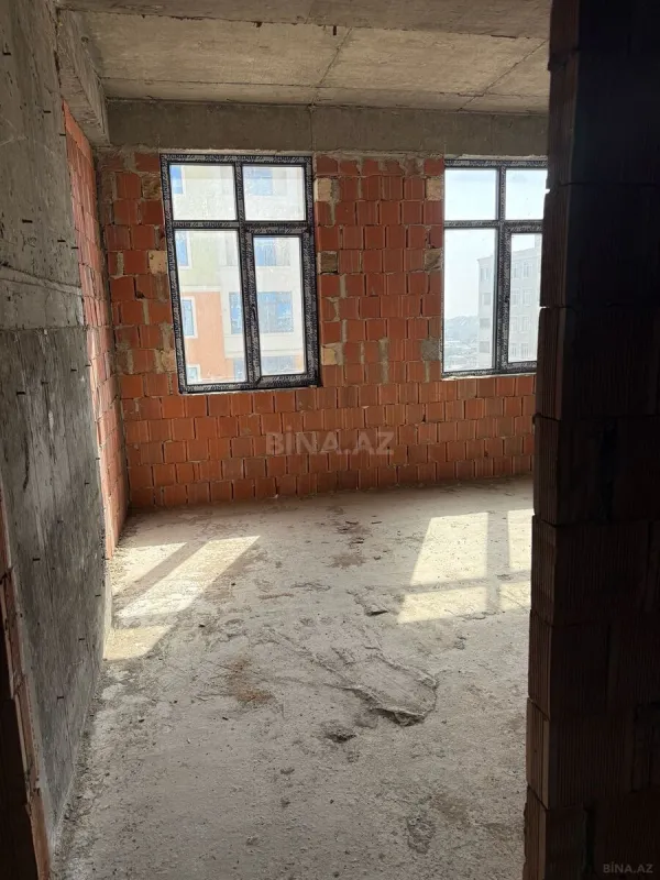 Satılır 3 otaqlı mənzil 150 m²