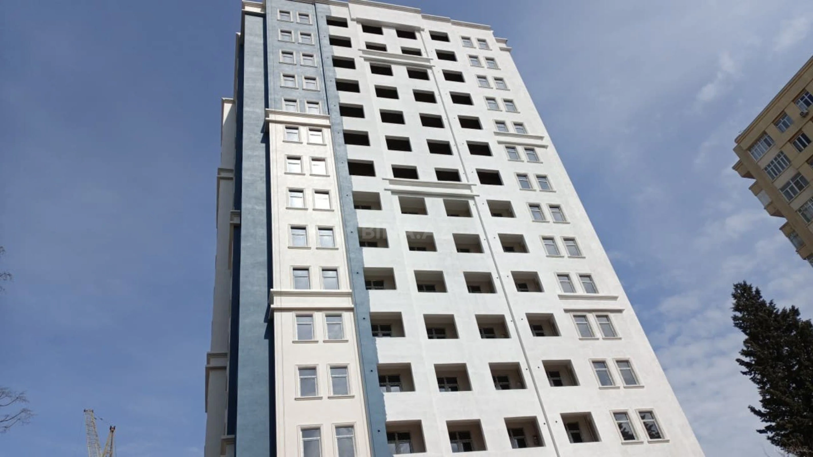 Satılır 3 otaqlı mənzil 150 m²