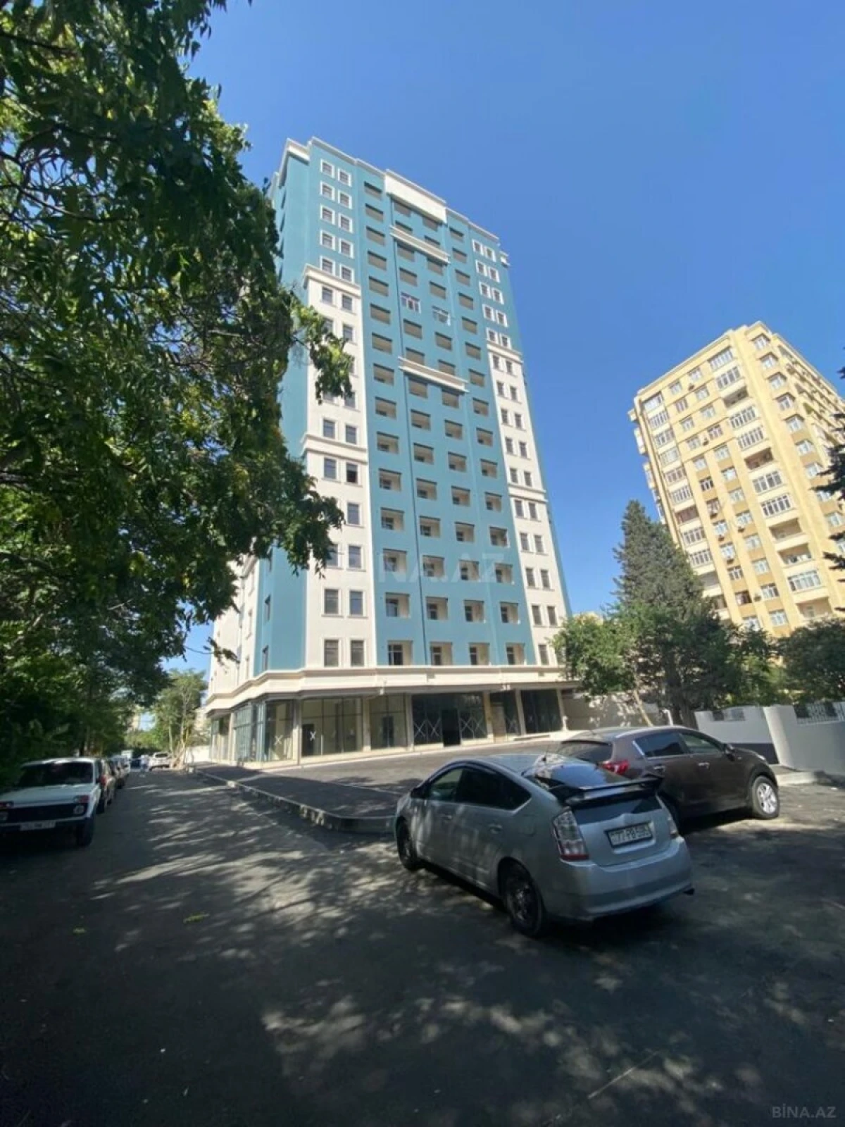 Satılır 3 otaqlı mənzil 150 m²
