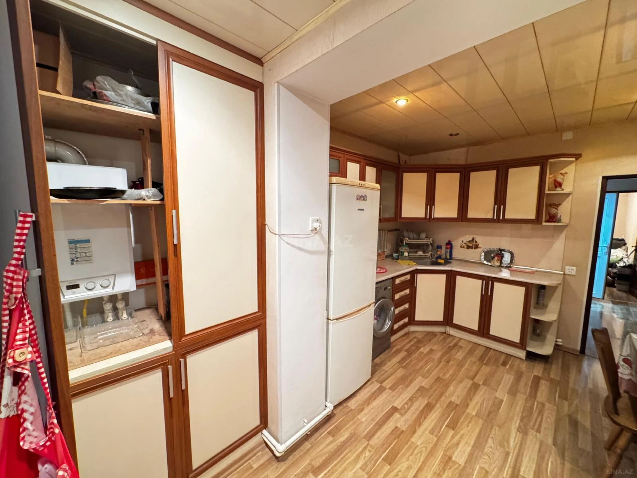 Satılır 4 otaqlı mənzil 100 m²