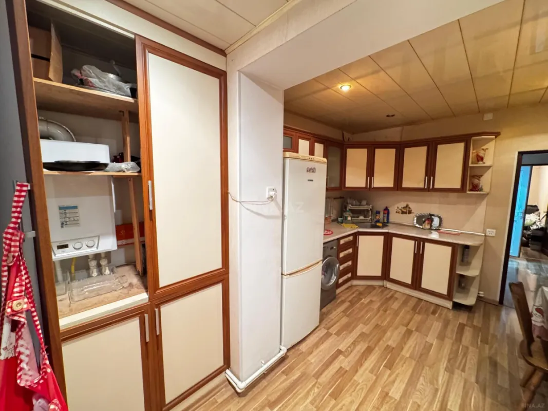 Satılır 4 otaqlı mənzil 100 m²