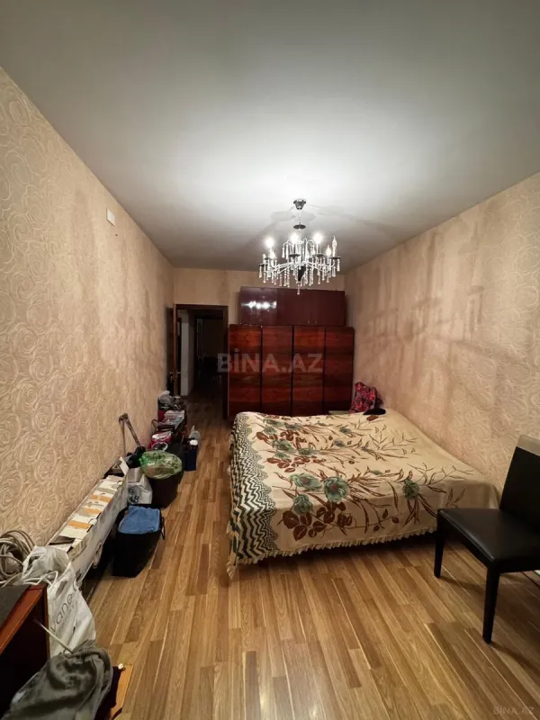 Satılır 4 otaqlı mənzil 100 m²