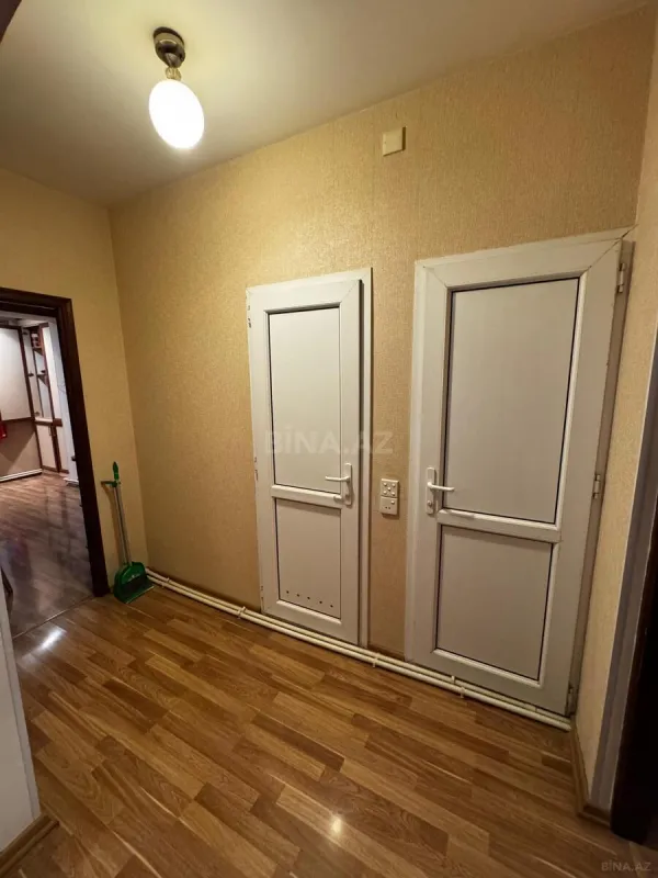 Satılır 4 otaqlı mənzil 100 m²