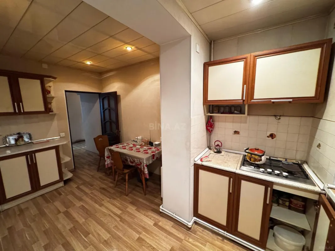 Satılır 4 otaqlı mənzil 100 m²