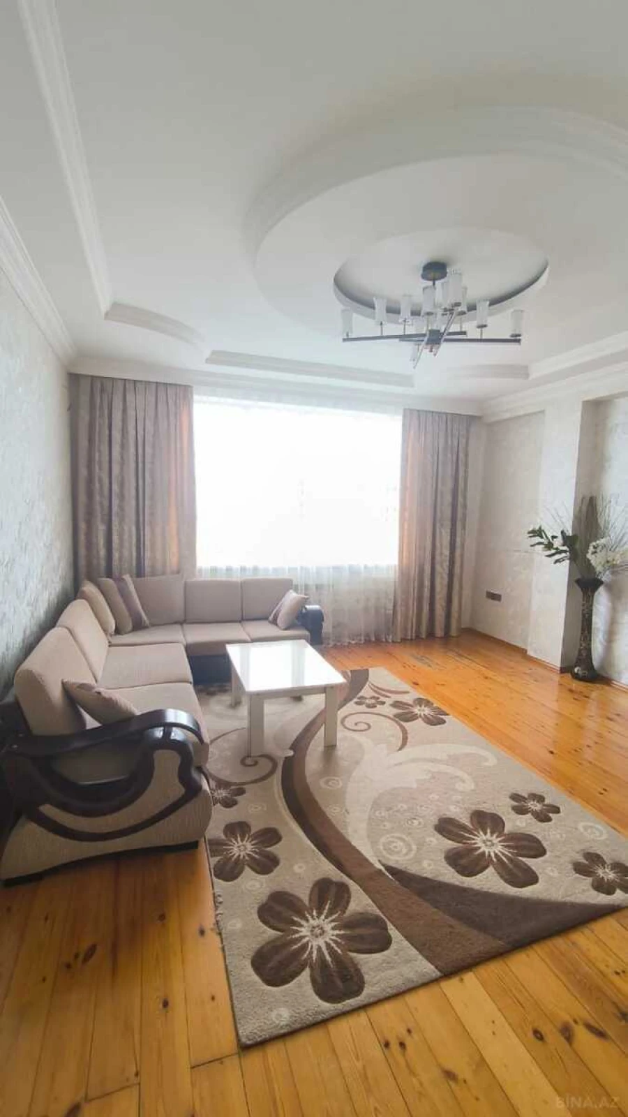 Satılır 2 otaqlı mənzil 78 m²