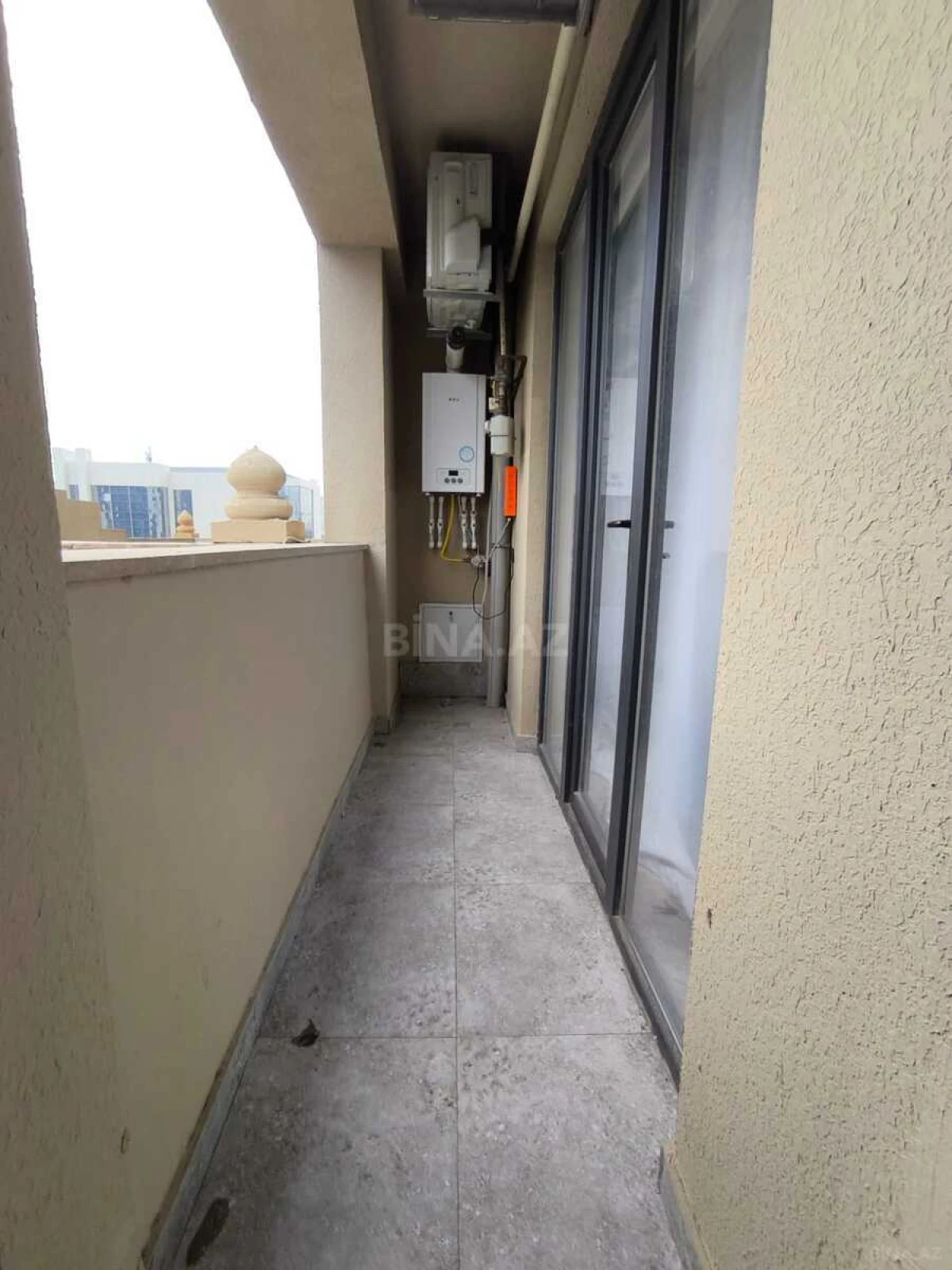 Kirayə verilir 2 otaqlı mənzil 90 m²
