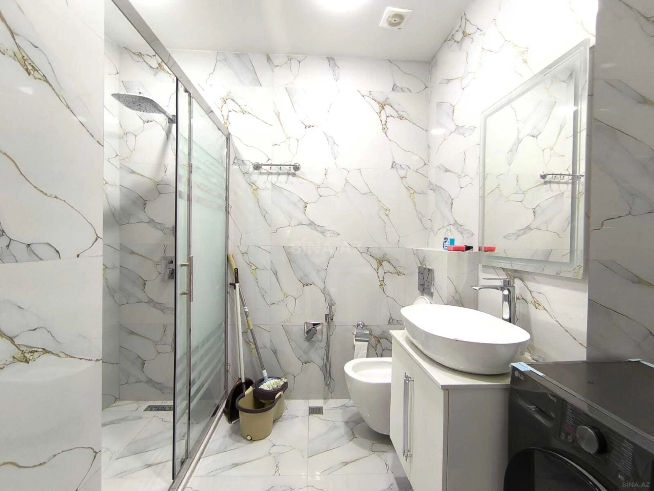 Kirayə verilir 2 otaqlı mənzil 90 m²