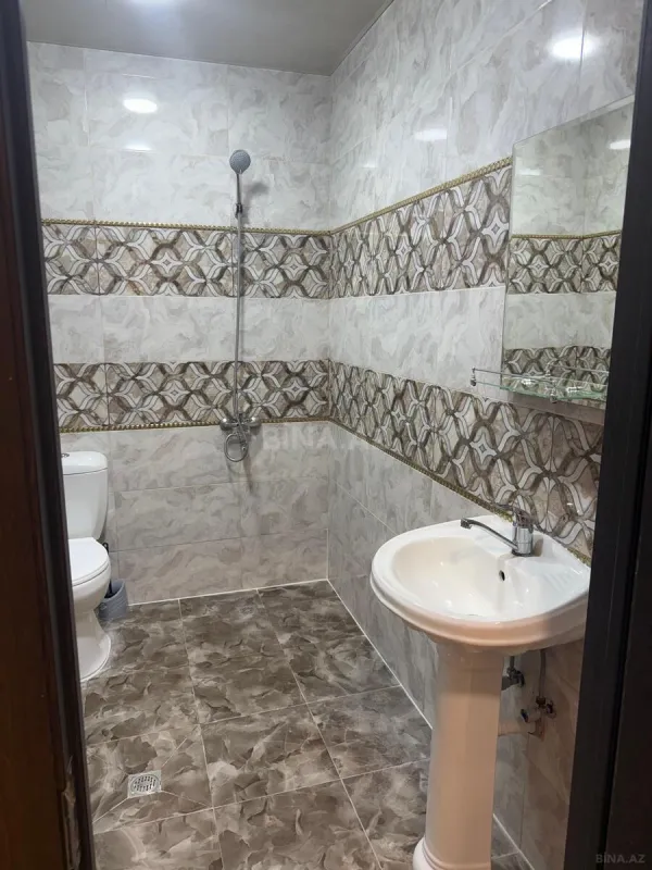 Kirayə verilir 2 otaqlı mənzil 72 m²