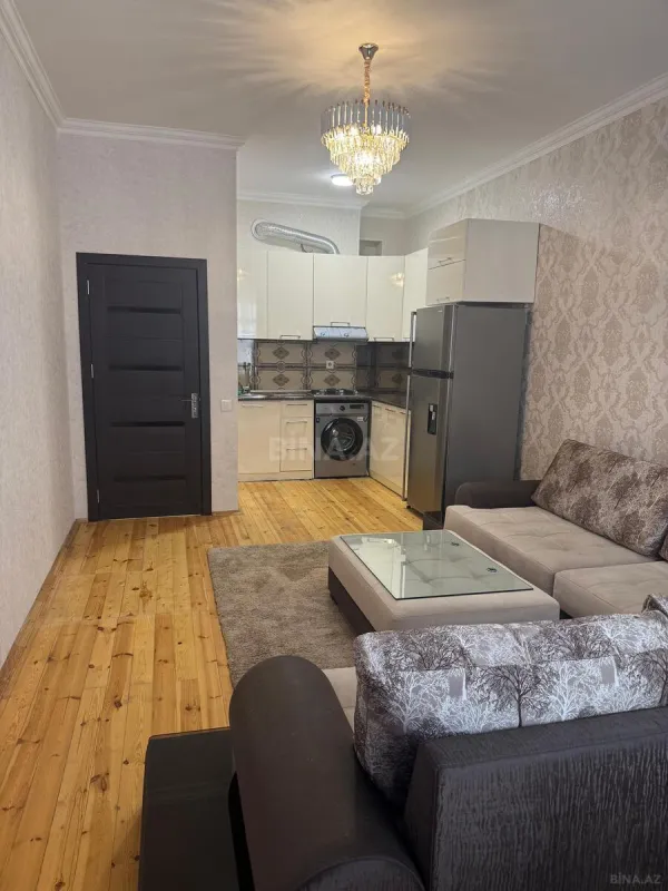 Kirayə verilir 2 otaqlı mənzil 72 m²