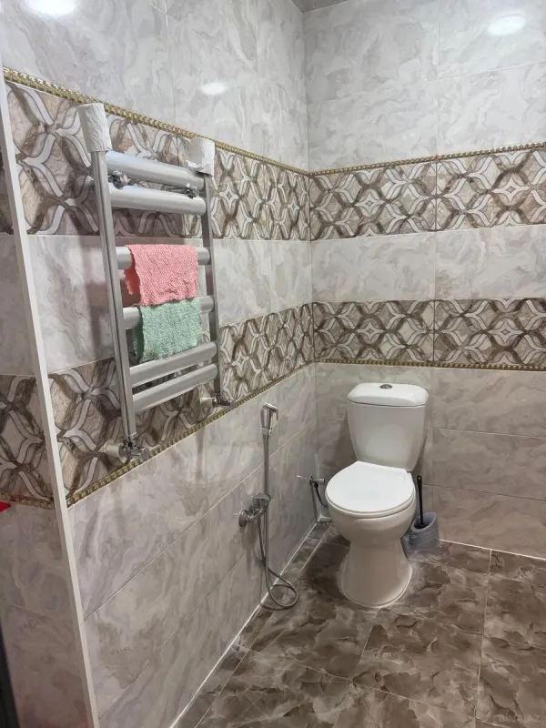 Kirayə verilir 2 otaqlı mənzil 72 m²
