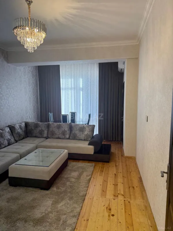 Kirayə verilir 2 otaqlı mənzil 72 m²
