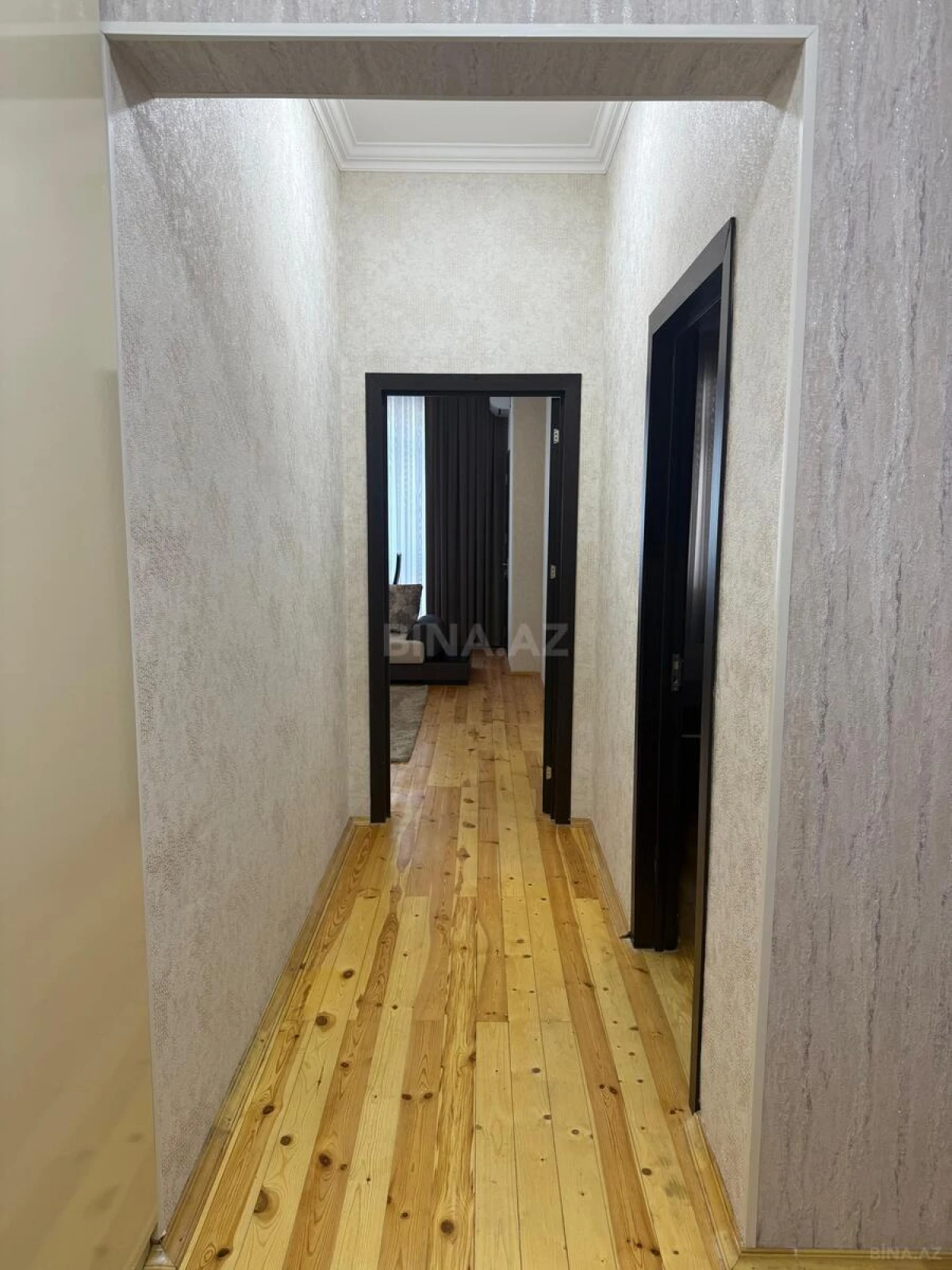 Kirayə verilir 2 otaqlı mənzil 72 m²