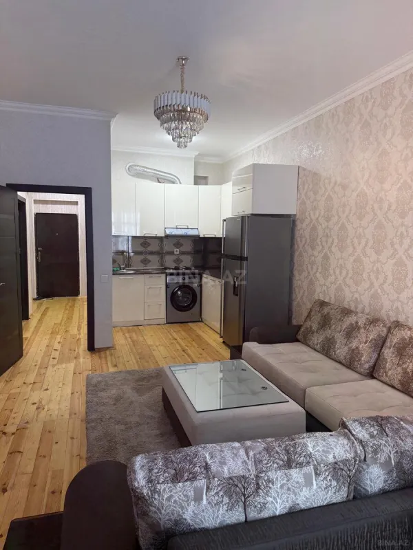 Kirayə verilir 2 otaqlı mənzil 72 m²