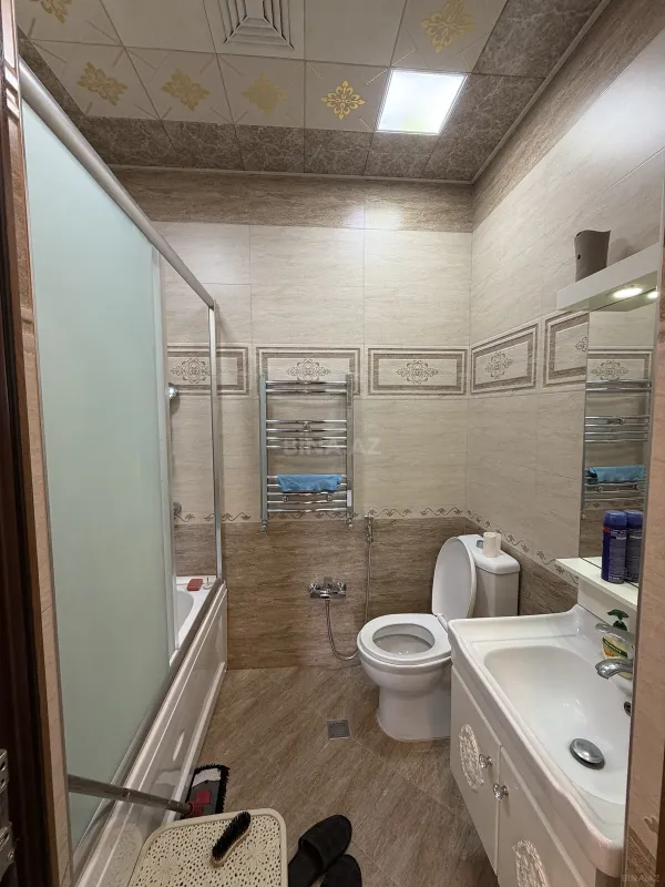 Kirayə verilir 2 otaqlı mənzil 80 m²