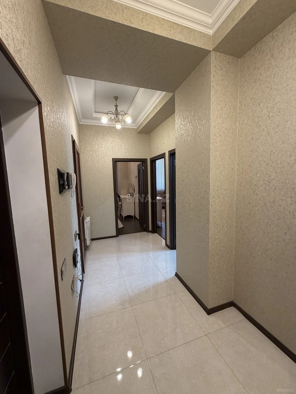 Kirayə verilir 2 otaqlı mənzil 80 m²