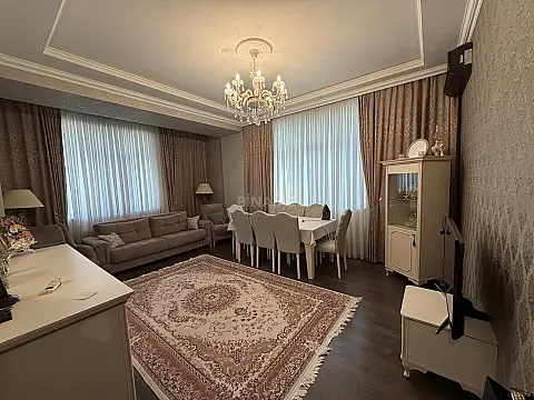 Kirayə verilir 2 otaqlı mənzil 80 m²