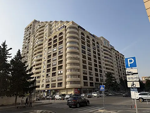 Kirayə verilir 2 otaqlı mənzil 80 m²