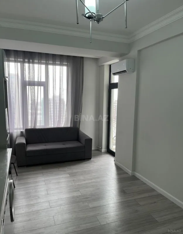 Kirayə verilir 4 otaqlı mənzil 157 m²