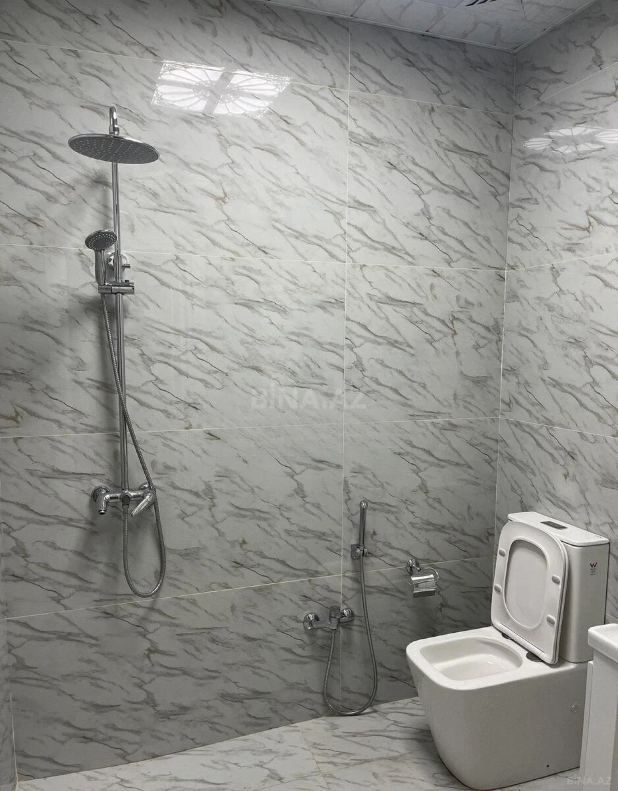 Kirayə verilir 4 otaqlı mənzil 157 m²