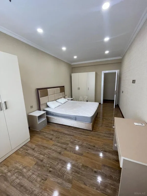 Kirayə verilir 2 otaqlı mənzil 97 m²