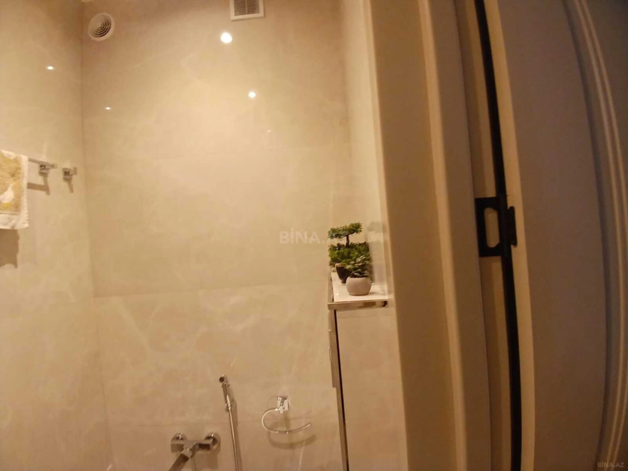 Kirayə verilir 3 otaqlı mənzil 88 m²