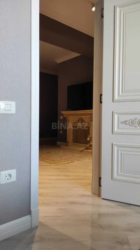 Satılır 3 otaqlı mənzil 82 m²