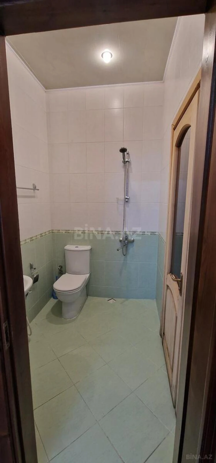 Kirayə verilir 4 otaqlı mənzil 165 m²