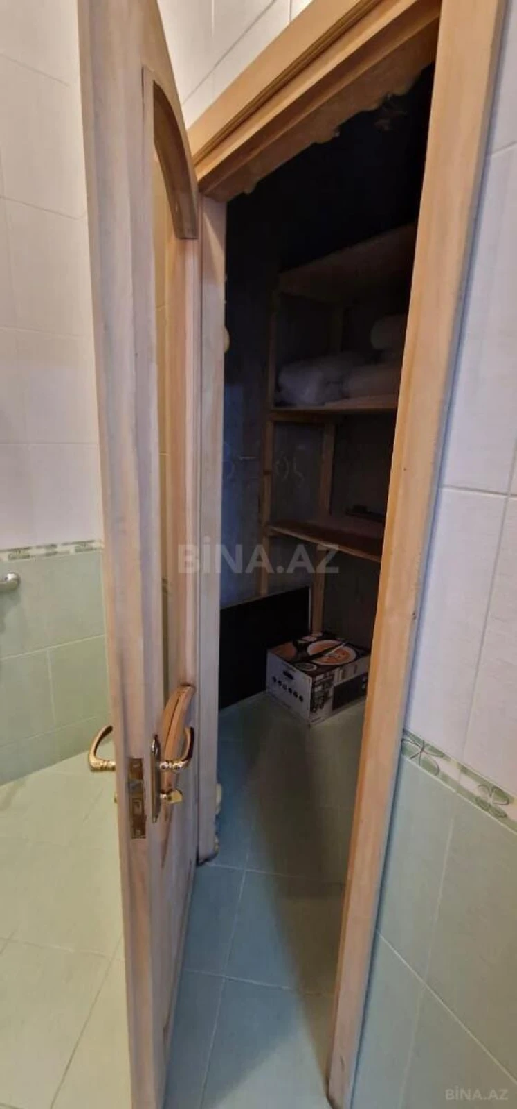 Kirayə verilir 4 otaqlı mənzil 165 m²