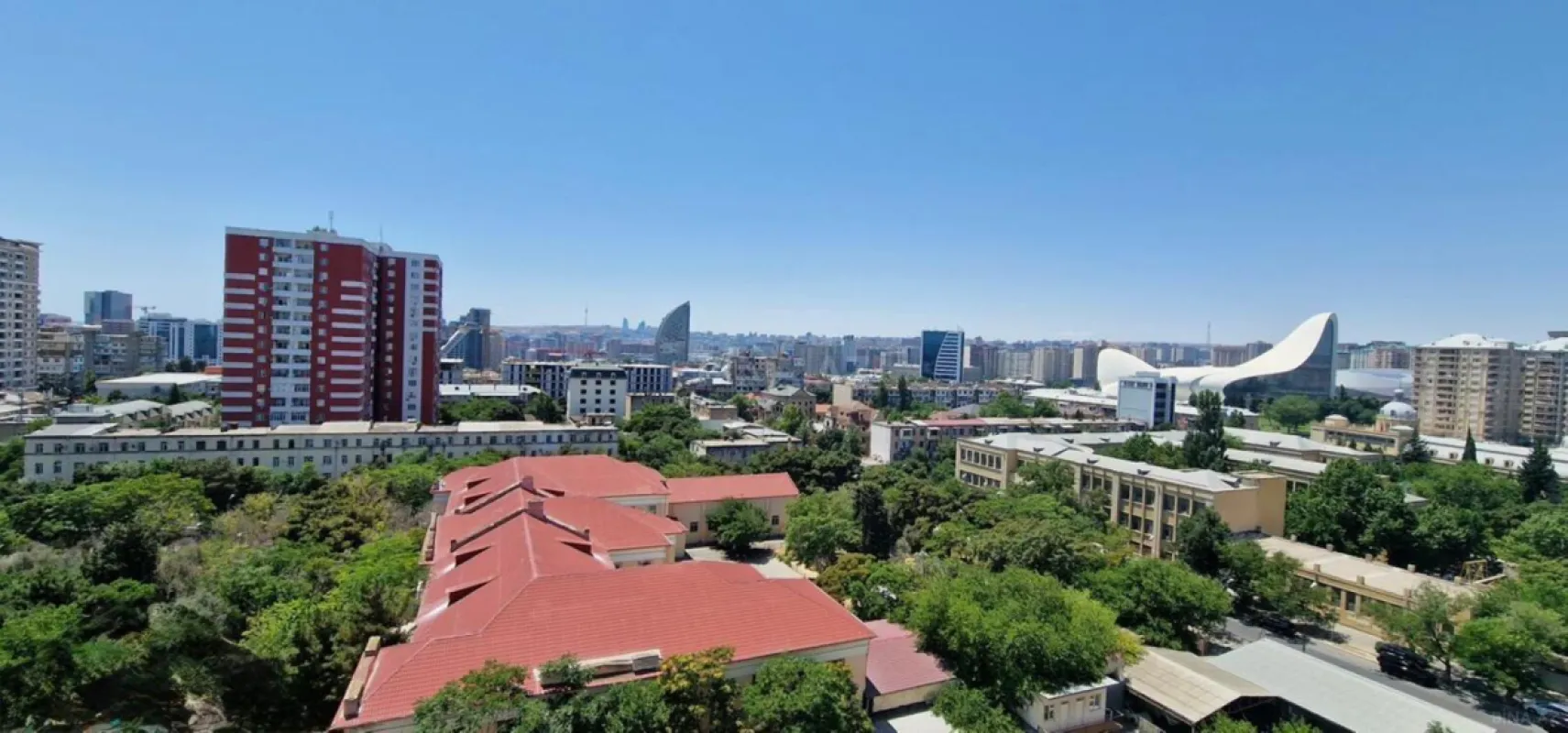 Kirayə verilir 4 otaqlı mənzil 165 m²