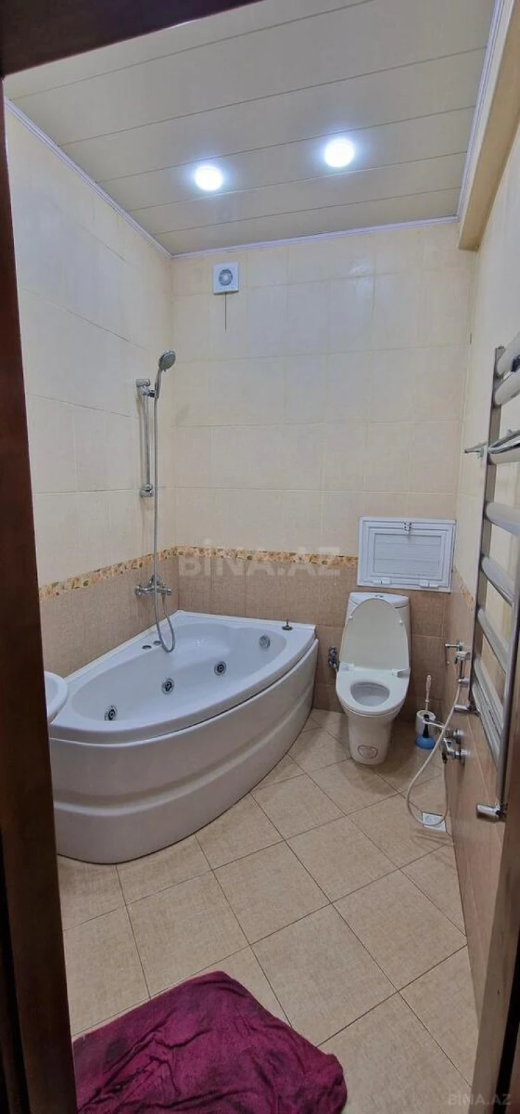 Kirayə verilir 4 otaqlı mənzil 165 m²