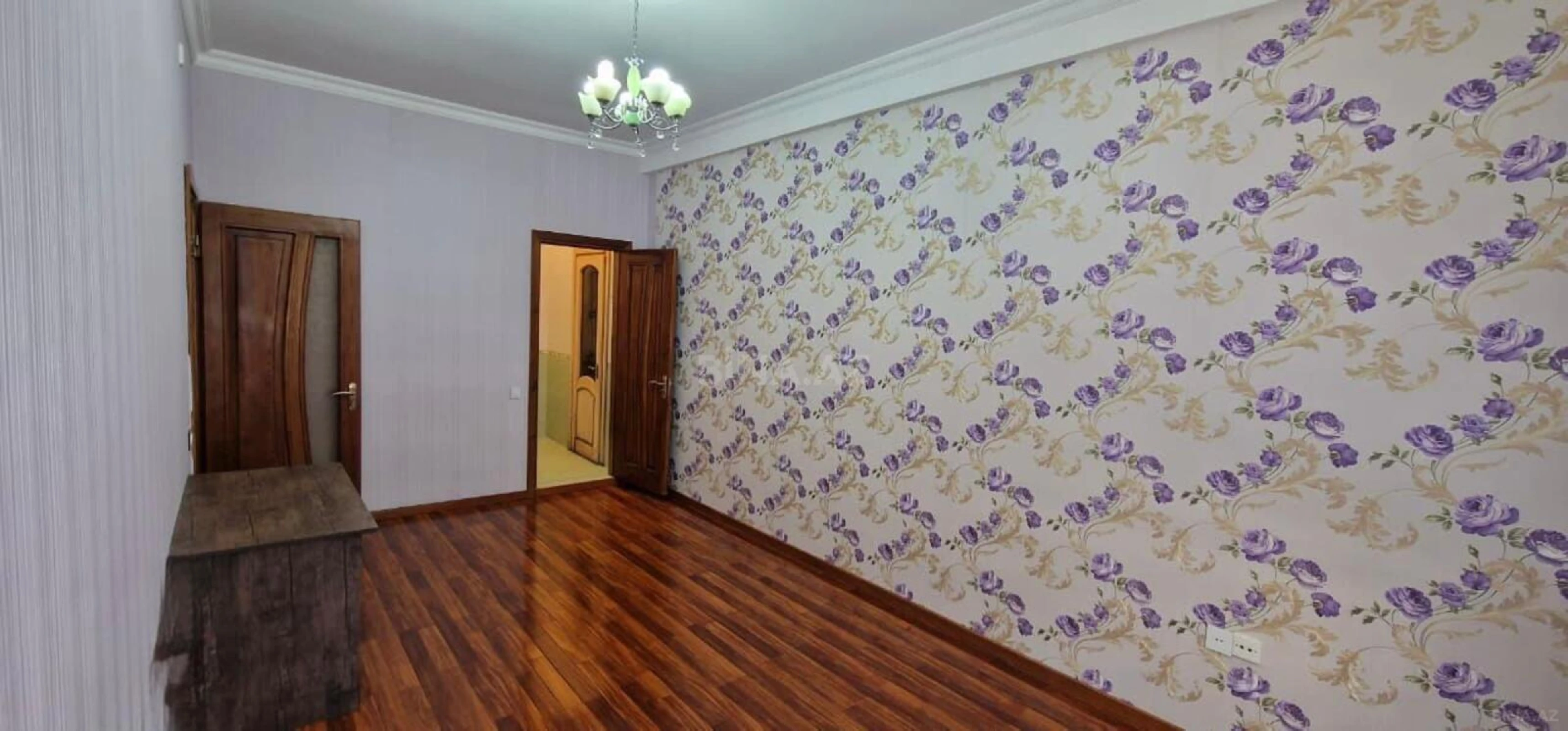 Kirayə verilir 4 otaqlı mənzil 165 m²