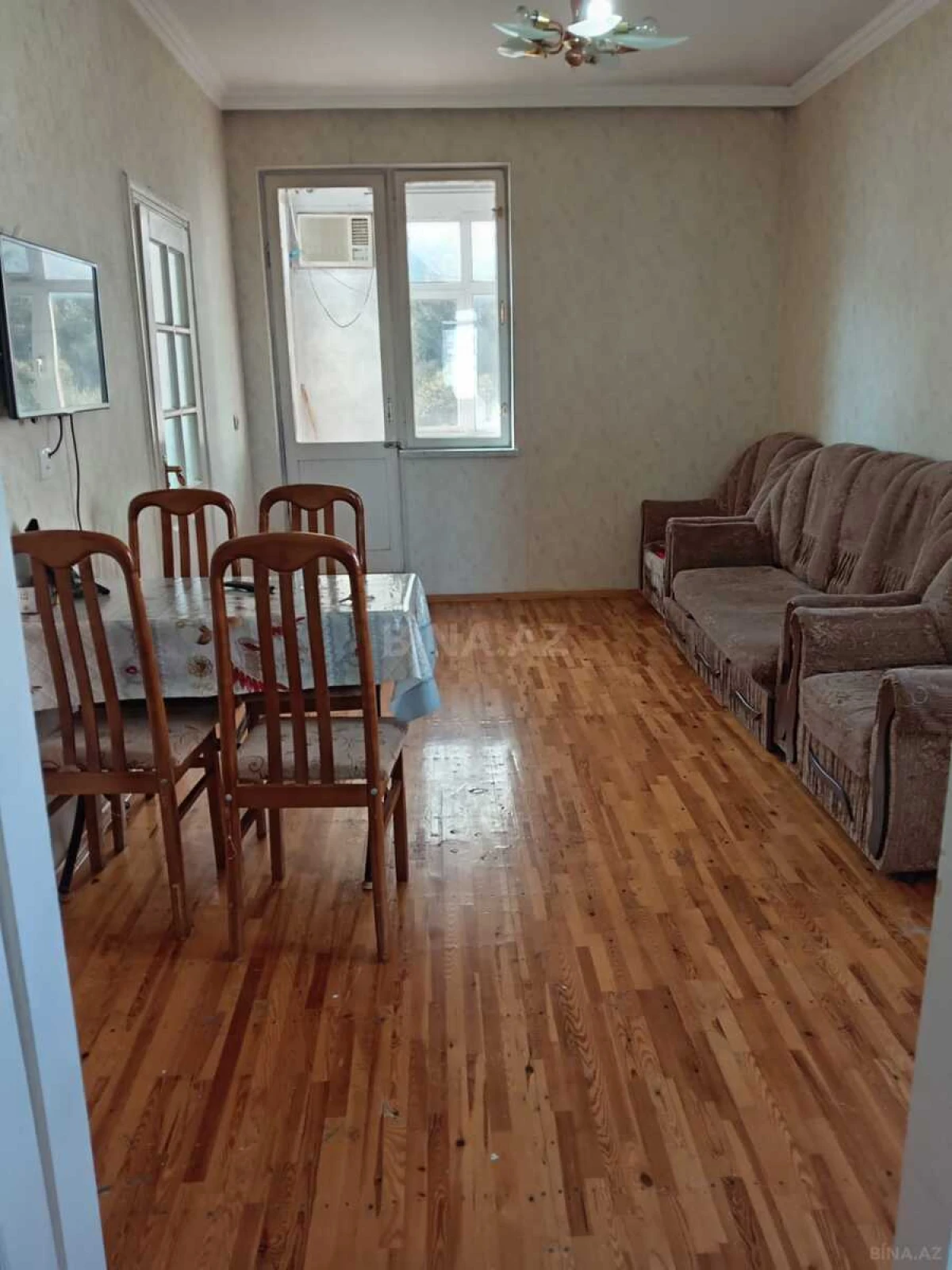 Satılır 2 otaqlı mənzil 52 m²
