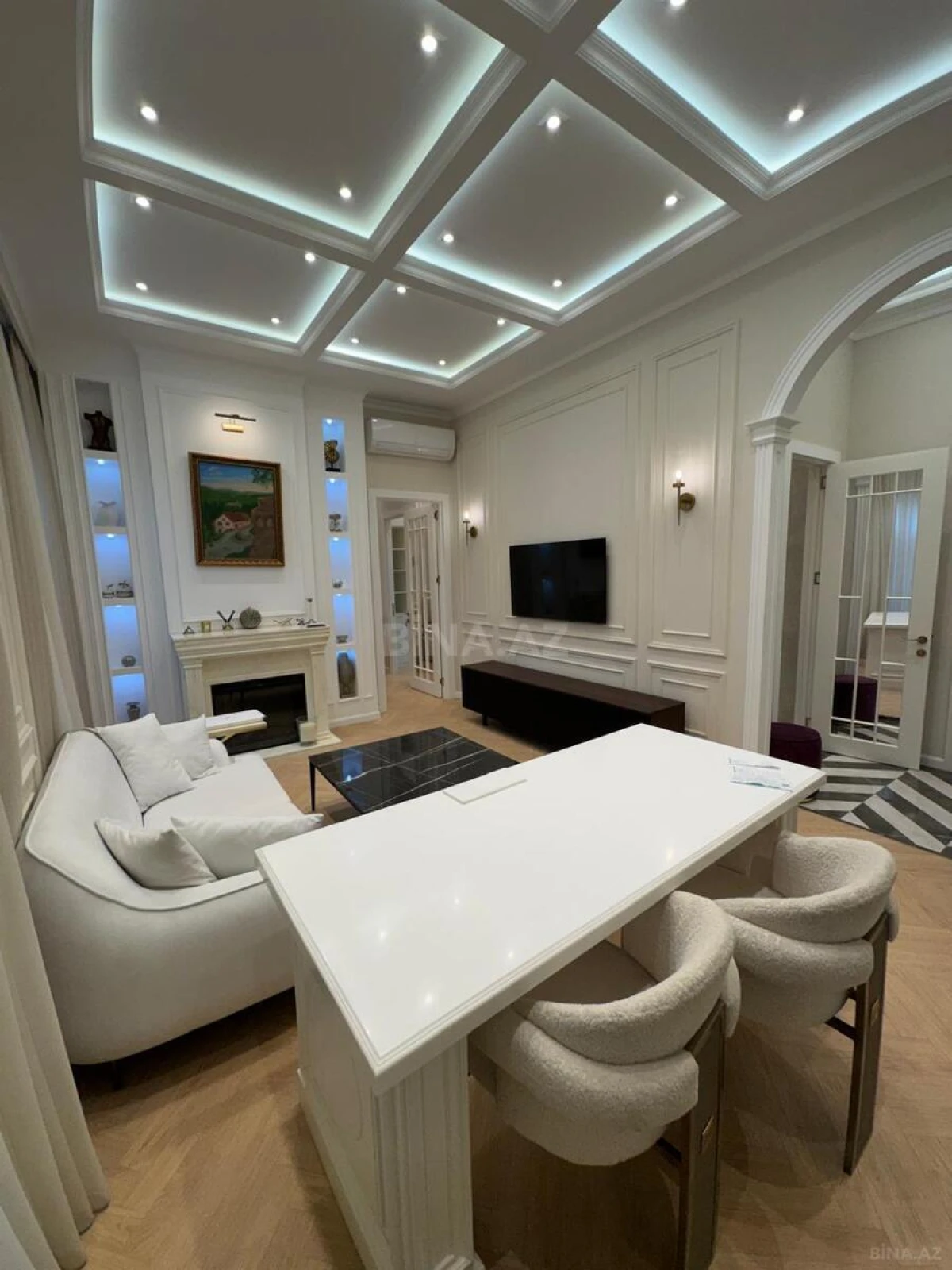 Kirayə verilir 2 otaqlı mənzil 70 m²