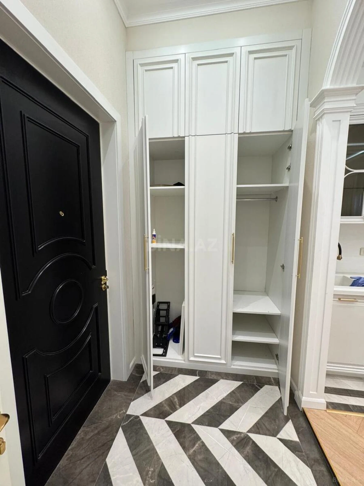 Kirayə verilir 2 otaqlı mənzil 70 m²