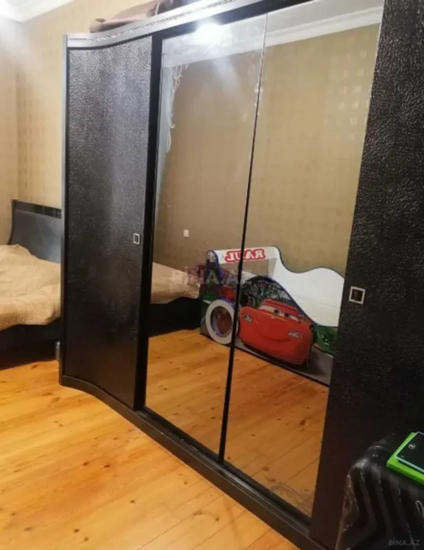 Kirayə verilir 2 otaqlı mənzil 100 m²