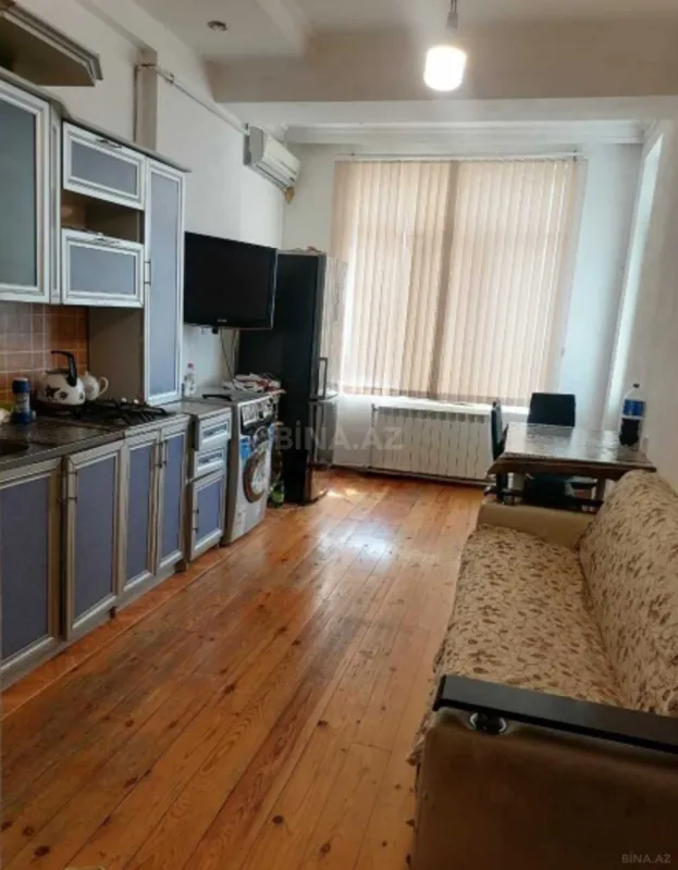 Kirayə verilir 2 otaqlı mənzil 100 m²
