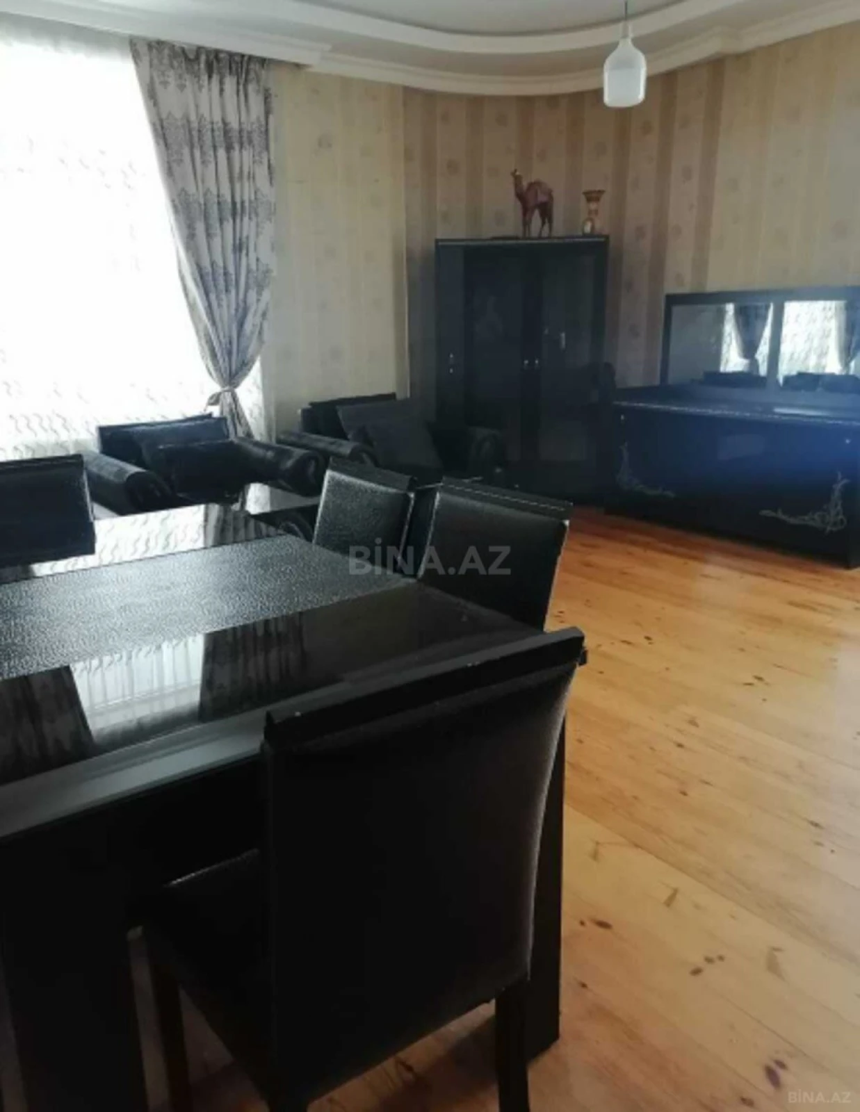Kirayə verilir 2 otaqlı mənzil 100 m²