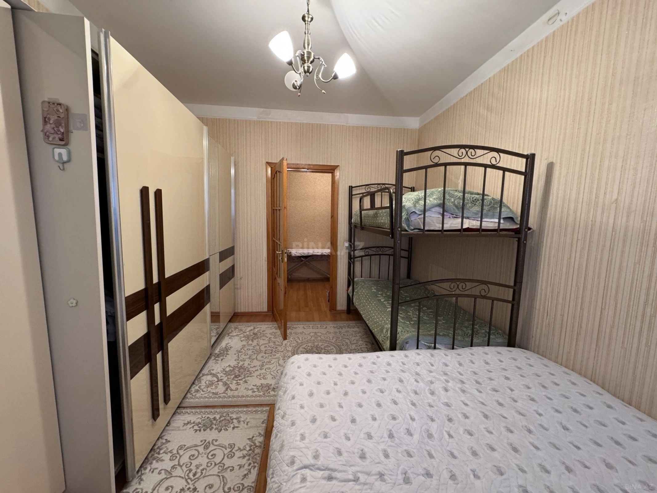 Satılır 2 otaqlı mənzil 55 m²