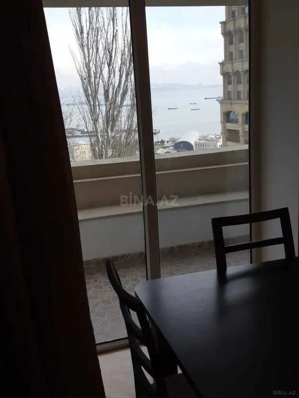 Kirayə verilir 2 otaqlı mənzil 70 m²