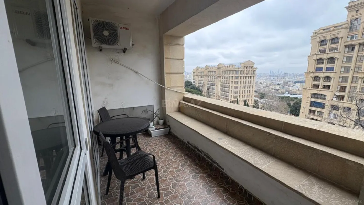Kirayə verilir 2 otaqlı mənzil 70 m²