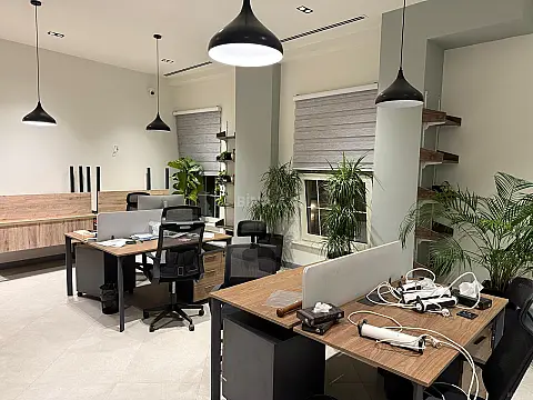 Kirayə verilir obyekt 230 m²