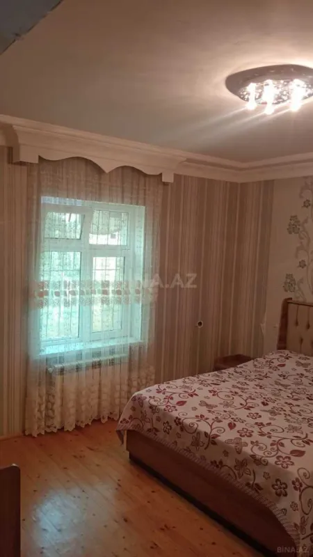 Satılır 3 otaqlı həyət evi 100 m²