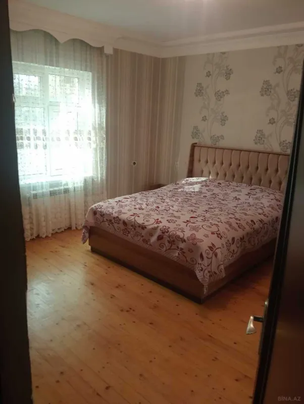 Satılır 3 otaqlı həyət evi 100 m²