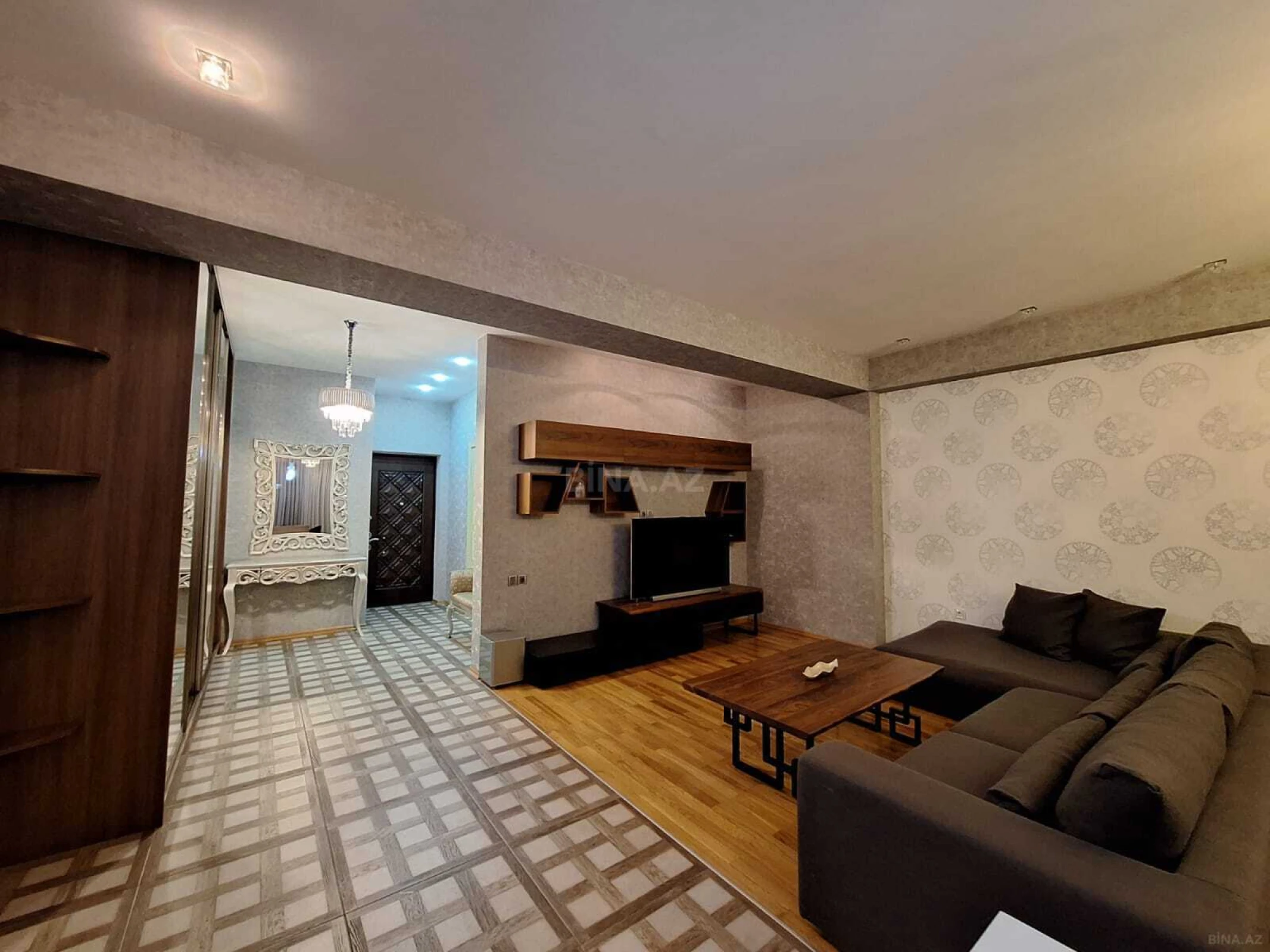 Kirayə verilir 3 otaqlı mənzil 120 m²